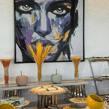 Swiss In Park Tabuk Hotell Eksteriør bilde